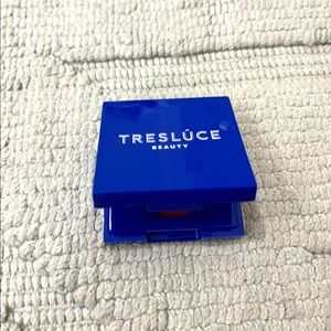 Tresluce Ready to Bounce cream blush, shade Vacation. NWOT.